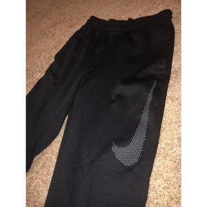 Black Nike Drawstring Sweatpants